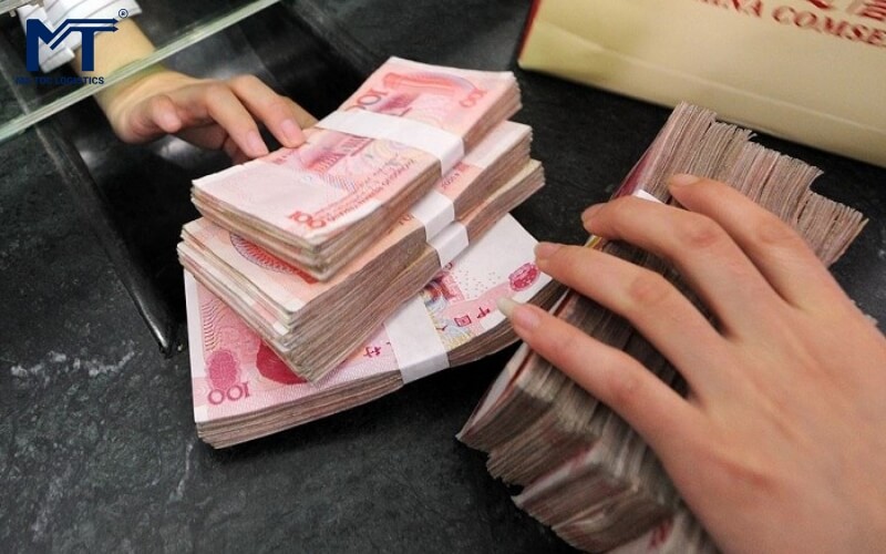 Đổi tiền Trung Quốc ở tiệm vàng