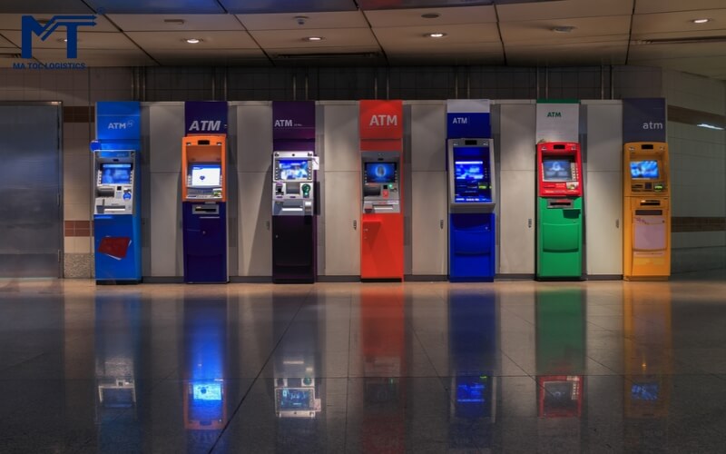 Đổi tiền Trung Quốc ở các cây ATM tại quốc gia này