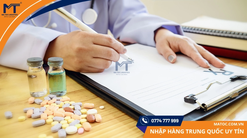 Khi gửi thuốc Tây sang Trung Quốc phải đi kèm đơn thuốc của bác sĩ Khi gửi thuốc Tây sang Trung Quốc phải đi kèm đơn thuốc của bác sĩ